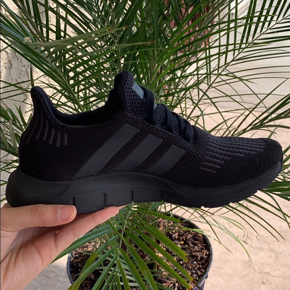 Black Adidas !MAKE AN OFFER!